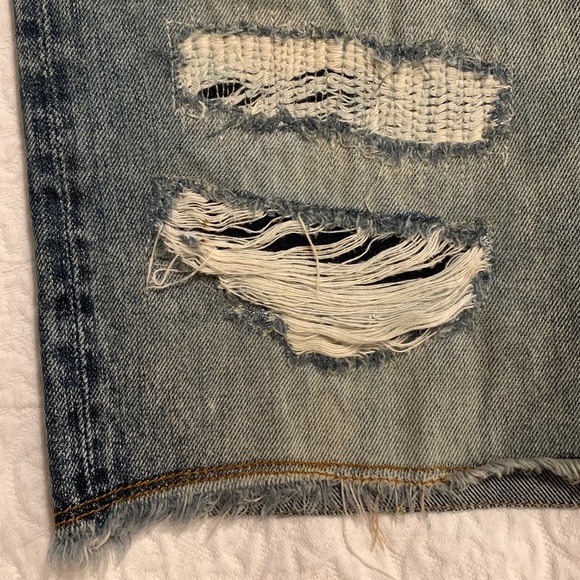 Cult of Individuality Logan Distressed Denim Short With Frayed trim - Picture 4 of 16